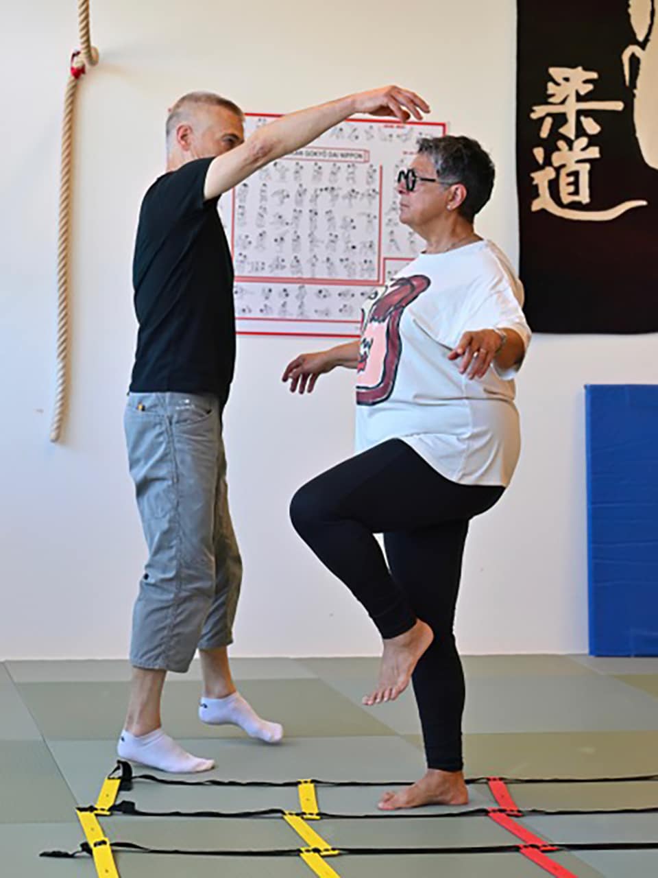 The Red Booth Photography Studio > Okinawa Sarl > Image 1